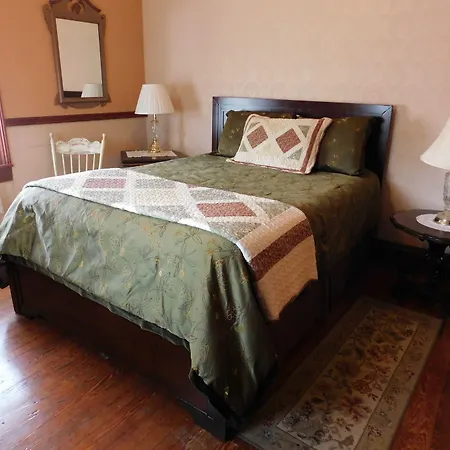 Pensacola Victorian Bed & Breakfast-2