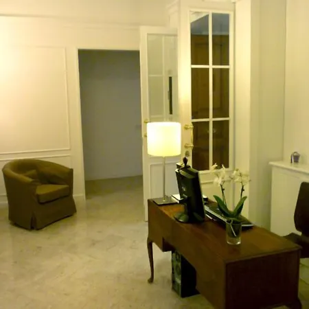 Hotel Canada-3