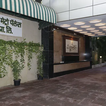 Hotel Metro Palace Bandra-3