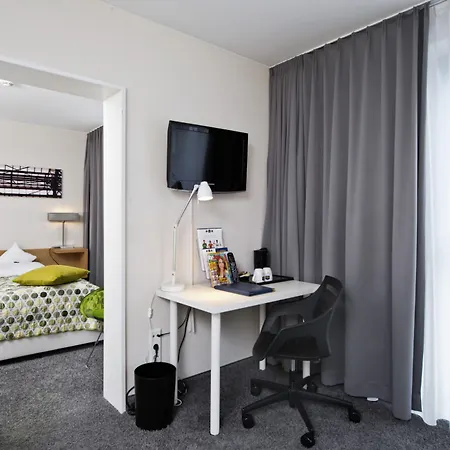 Tryp By Wyndham Frankfurt-2