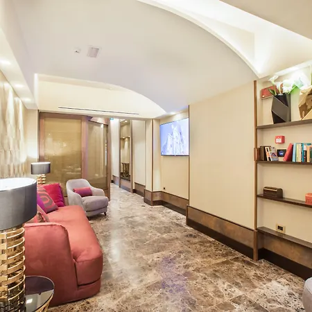 Solo Experience Hotel-3