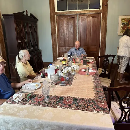 Oakview Bed And Breakfast-2