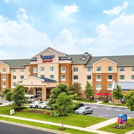 Fairfield Inn And Suites By Marriott Madison East-2