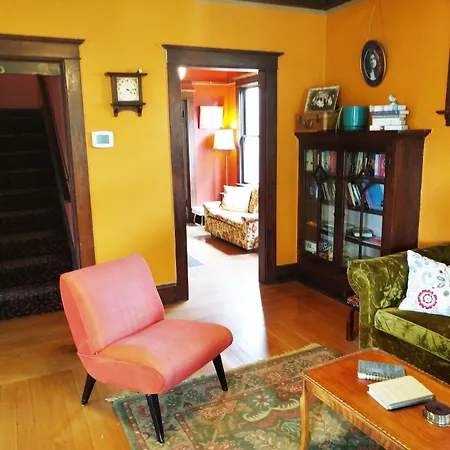 Bluebird Guesthouse-2