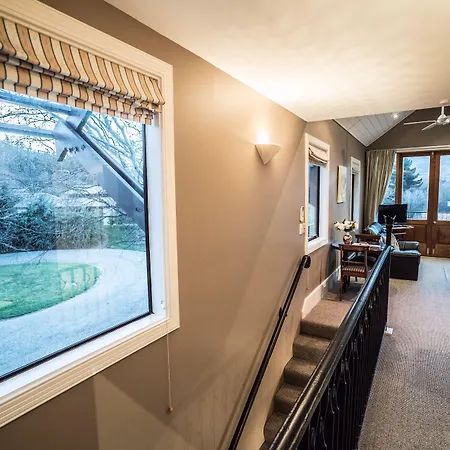 Manata Homestead & Lodge-3