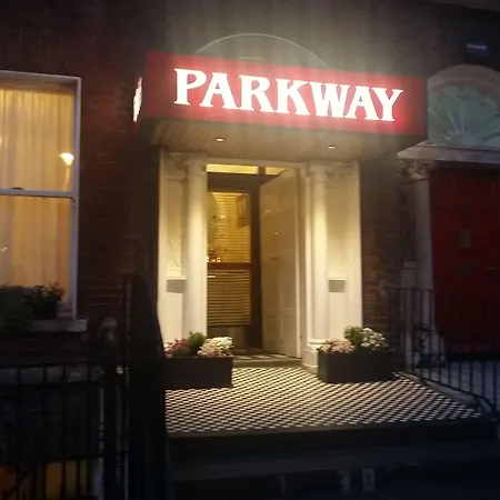 Parkway Guesthouse-3