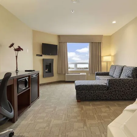 Days Inn By Wyndham Regina Airport West-3