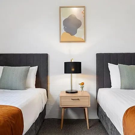 Oxley Court Serviced Apartments-3