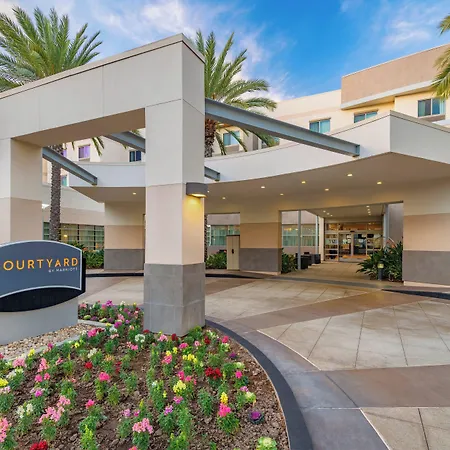 Courtyard By Marriott Santa Ana Orange County-2