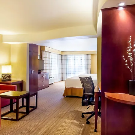 Courtyard By Marriott Lexington Keeneland/Airport-2