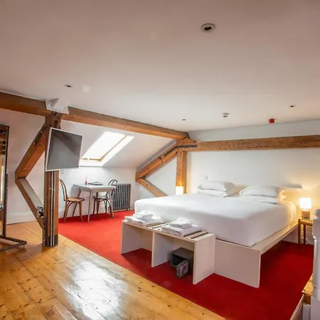 Kellys Hotel-3