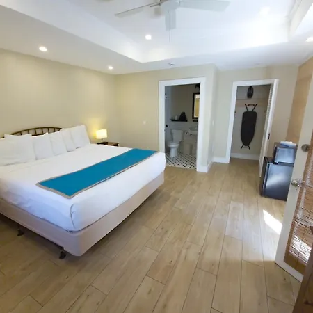 Seashell Motel-2