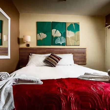 Dockside Hotel-3