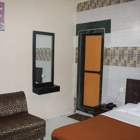 Hotel Sea Sands-2