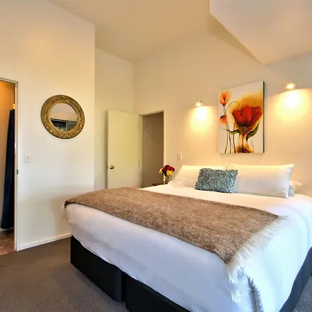 Balmoral Lodge-2