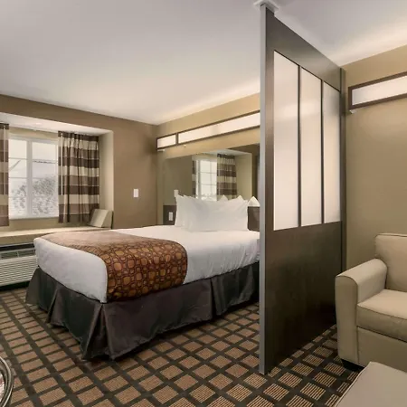 Microtel Inn & Suites By Wyndham Minot-3