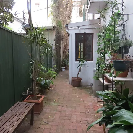 Newtown Cozy Stays-3