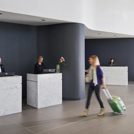 Rydges Sydney Airport Hotel-2