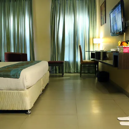 Hotel Supreme Heritage-3