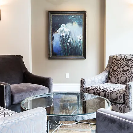 Canterra Suites Hotel-2