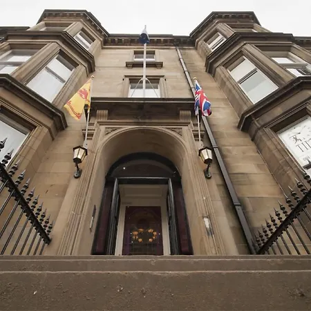 Palmerston Suites-3
