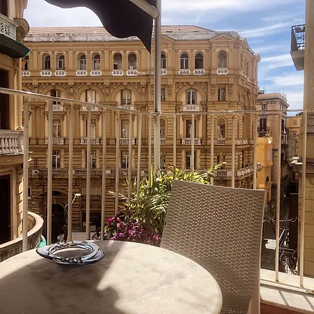 B&B Quattro Palazzi Napoli Centro-3
