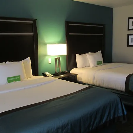 La Quinta By Wyndham Sioux Falls-2