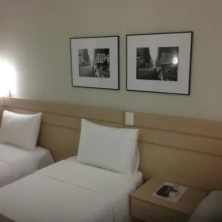 Upper Hotel-2