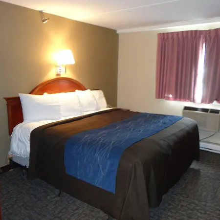 Bangor Inn & Suites-3