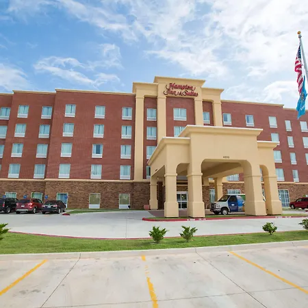 Hampton Inn & Suites Oklahoma City Airport-2