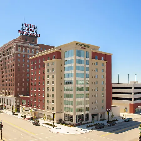 Courtyard Peoria Downtown-3