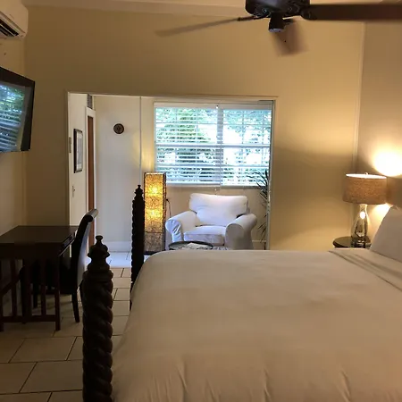 L'Habitation Guesthouse- Adult Exclusive-2