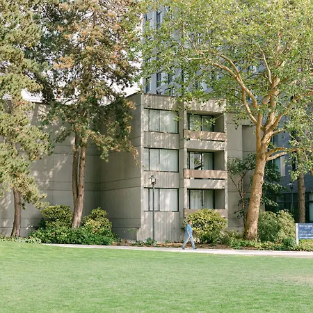 West Coast Suites At Ubc-2