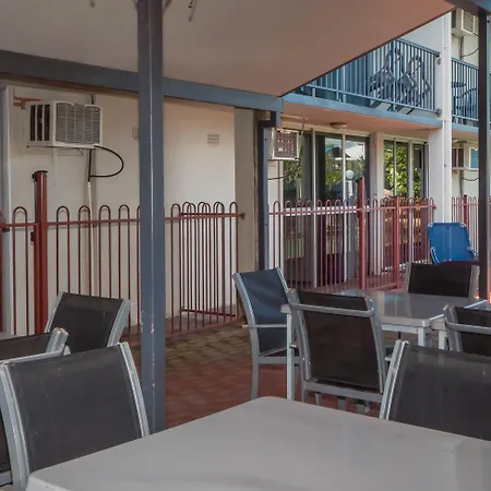 Cairns Holiday Lodge-3
