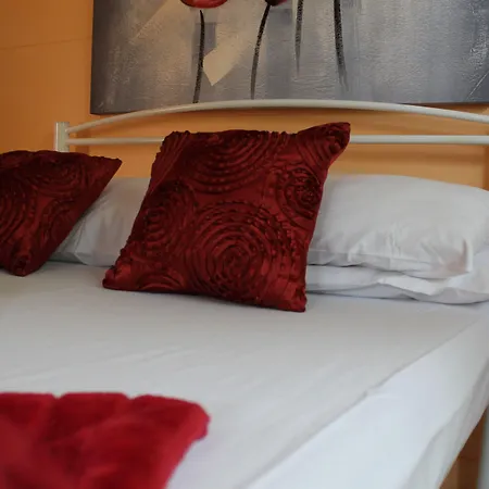Civic Guest House-2