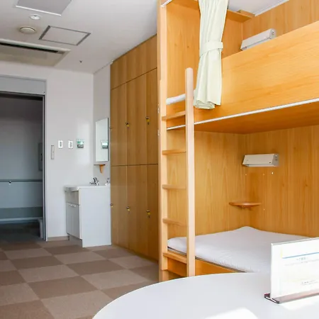 Shin-Osaka Youth Hostel-3