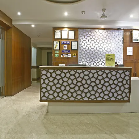 Hotel Emerald-3