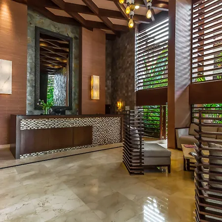 Pinnacle Resorts 220-3