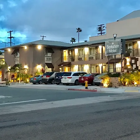 Berkshire Motor Hotel-3
