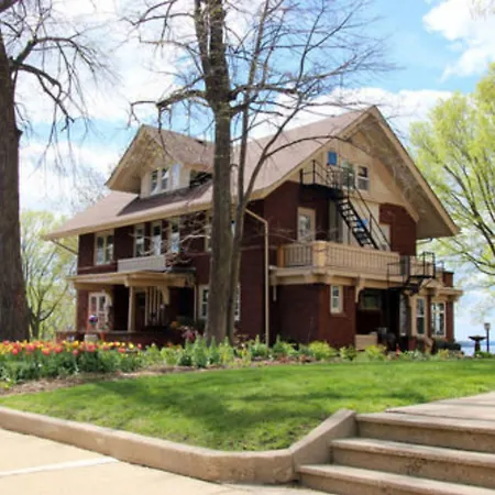Mendota Lake House Inn (Adults Only)-3