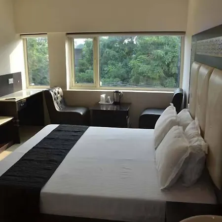 Hotel Royal Park 22-3