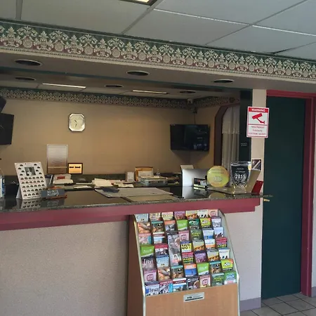 Express Inn-3