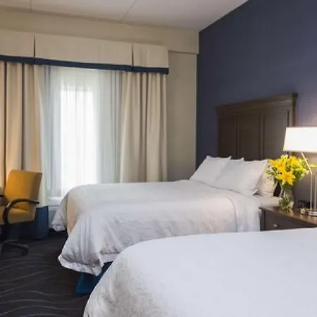 Hampton Inn By Hilton Ottawa Airport-2