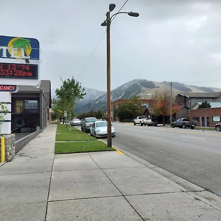 Bel Aire Motel-2