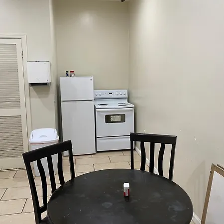 Dc International Hostel 1-2