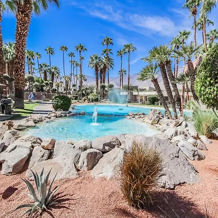 Desert Isle Of Palm Springs-3