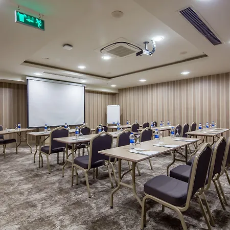 Holiday Inn Antalya - Lara By Ihg-3