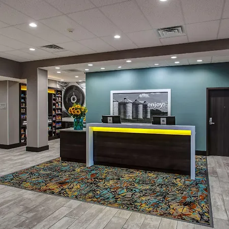 Hampton Inn & Suites-Wichita/Airport, Ks-2