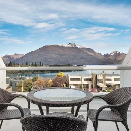 Copthorne Hotel & Apartments Queenstown Lakeview-2