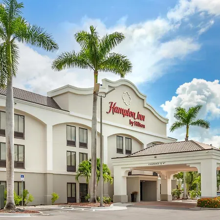 Hampton Inn Fort Myers-Airport & I-75-3